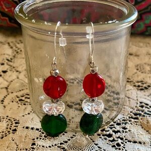 💥Hand Crafted Beaded Dangle Earrings💥 NEW